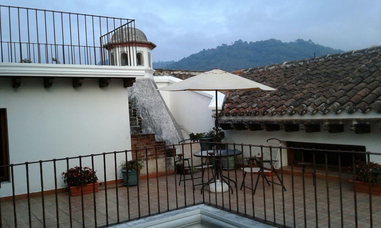 La Casa De La Alameda Antigua Exterior photo