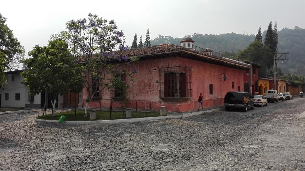 La Casa De La Alameda Antigua Exterior photo